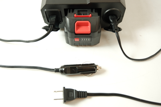 SUP และด้วย DC12V ปั๊มอากาศที่สามารถชาร์จใหม่ได้ ปั๊มอากาศ AC 110v-220v พลังงานไฟฟ้าสําหรับปลา